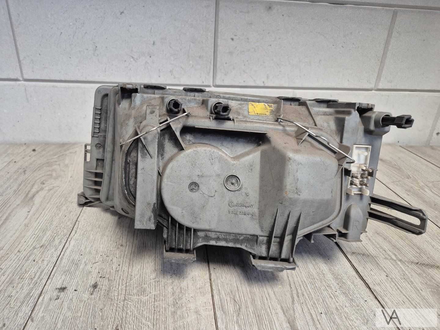 Mercedes 190 W201 1983 - 1993 koplamp rechts 1305620535 €100 head lamp single usado en Menorca foto 7