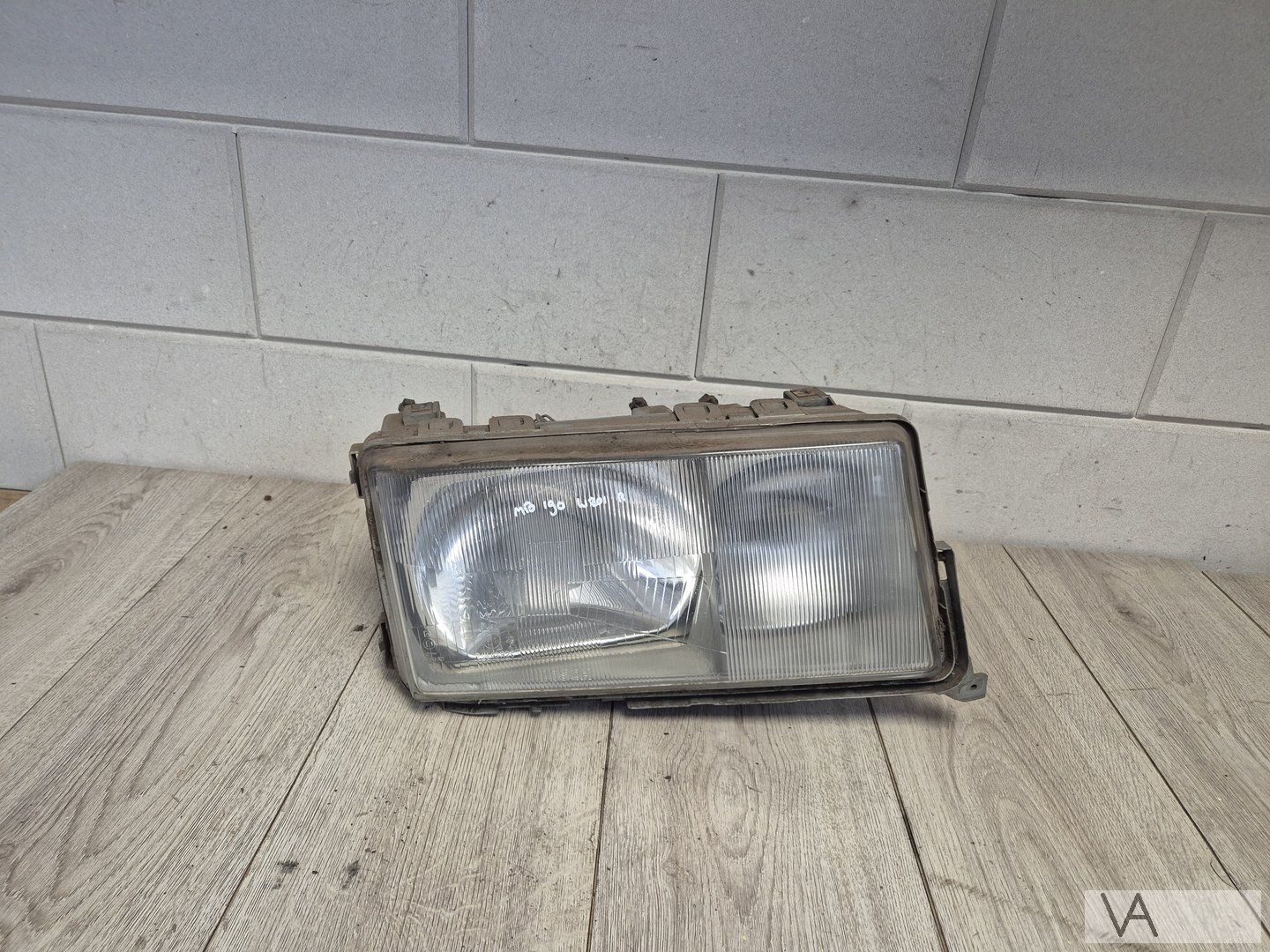 Mercedes 190 W201 1983 - 1993 koplamp rechts 1305620535 €100 head lamp single usado en Menorca