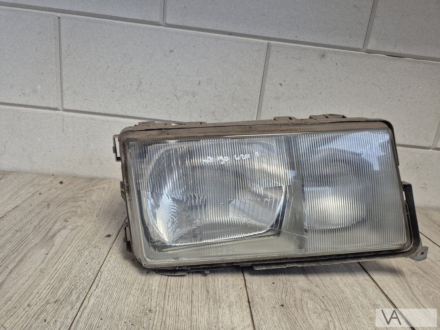 Mercedes 190 W201 1983 - 1993 koplamp rechts 1305620535 €100 head lamp single usado en Menorca foto 2