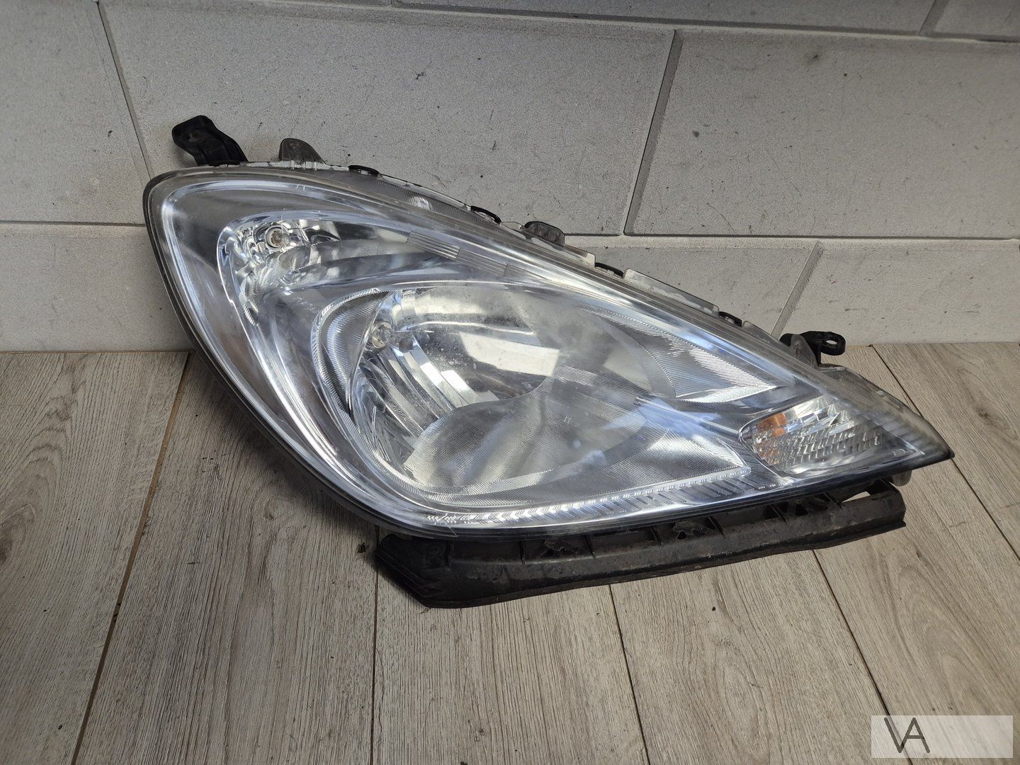 Honda Jazz 2011 - 2015 koplamp rechts facelift model €150 head lamp single usado en Menorca foto 3