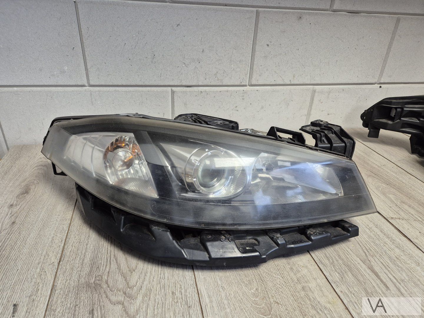 Renault Laguna 2 2005 - 2008 koplamp XENON links rechts €75 head lamp single usado en Menorca foto 5