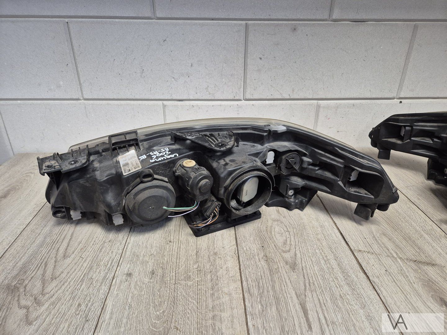Renault Laguna 2 2005 - 2008 koplamp XENON links rechts €75 head lamp single usado en Menorca foto 8