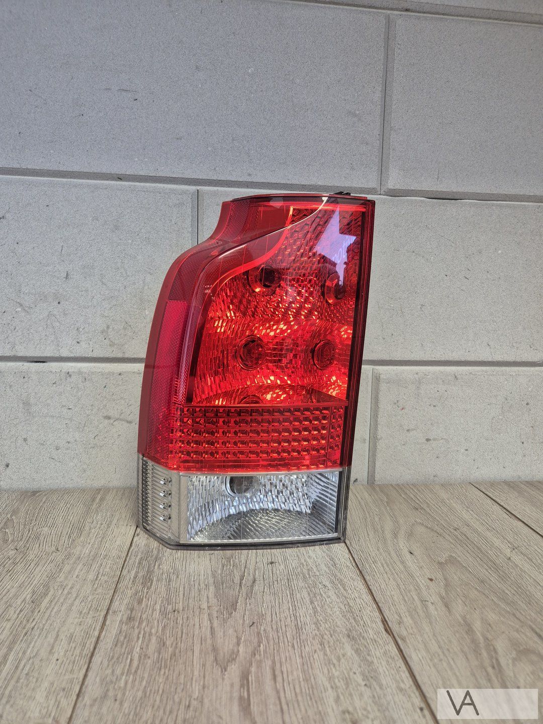 Volvo V70 2004 - 2007 achterlicht links facelift nuevoSTAAT tail light single usado en Menorca