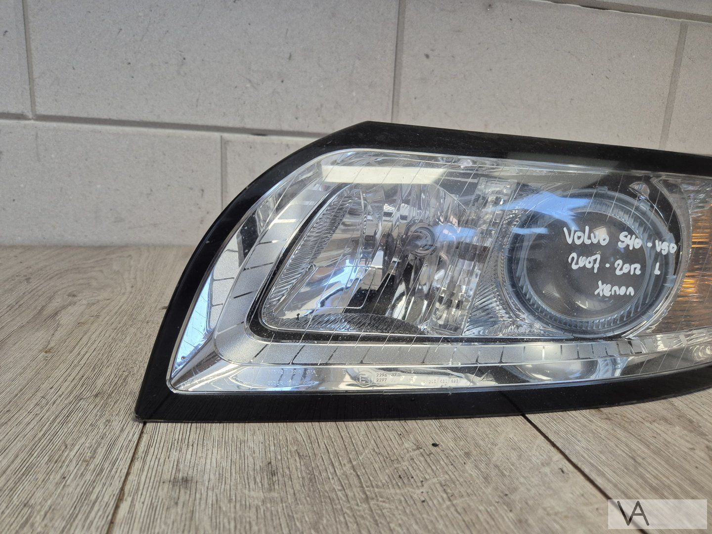 Volvo S40 / V50 2007 tot 2012 koplamp XENON links 31299613 head lamp single usado en Menorca foto 2