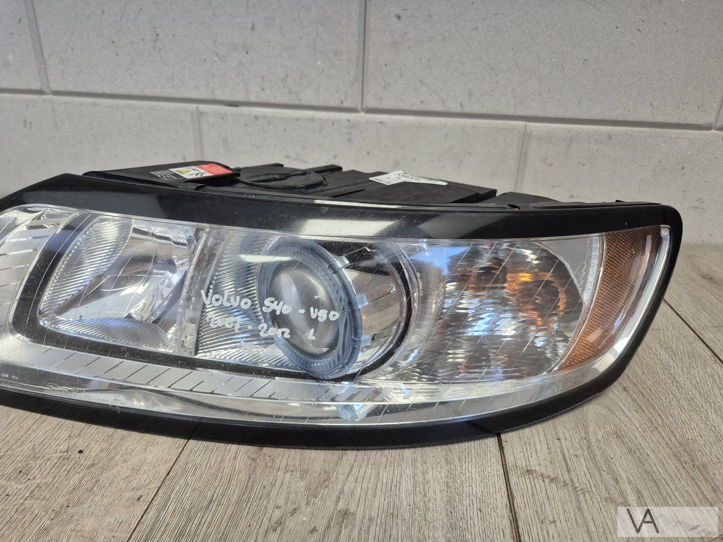 Volvo S40 / V50 2007 tot 2012 koplamp XENON links 31299613 head lamp single usado en Menorca foto 3
