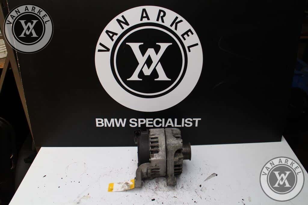 BMW 5 serie (E60) 16V Dynamo 7802261A104 dynamo usado en Menorca