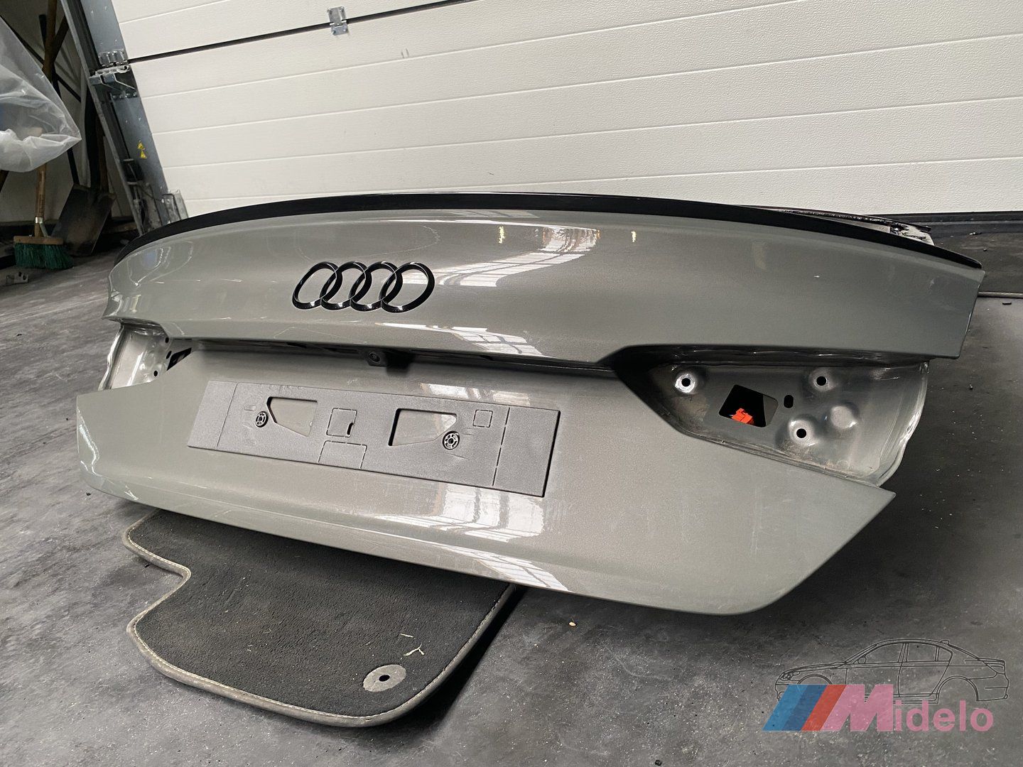 AUDI A5 SPORTBACK ACHTERKLEP upholstery rear door usado en Menorca foto 3