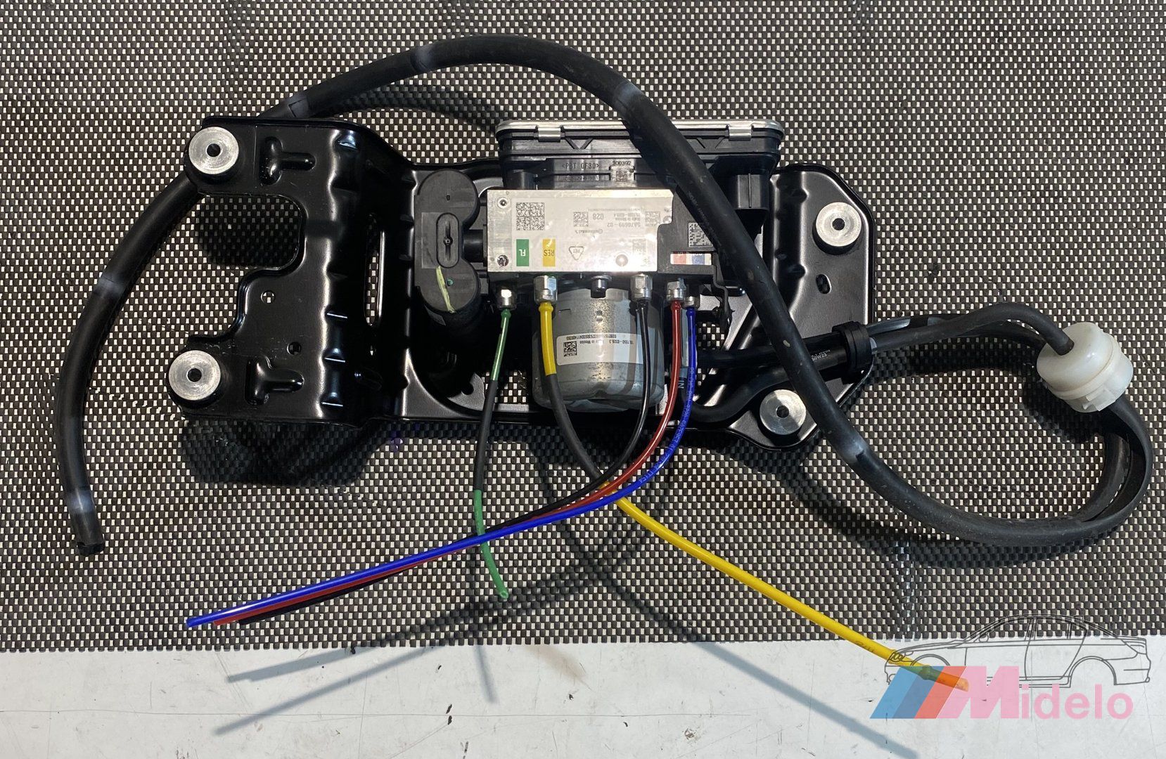 BMW X5 (G05/E95) OPHANGINGSCOMPRESSOR 5A70699-02 compressor air pump suspension usado en Menorca