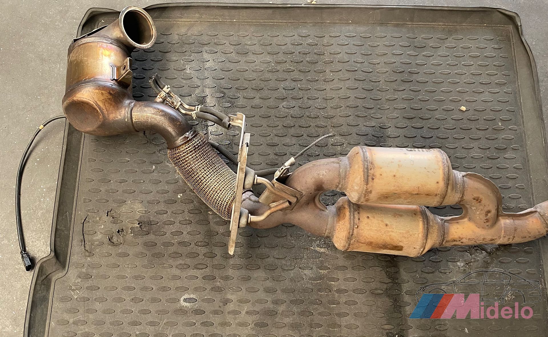 VWAG Catalizador 5Q0131723 5Q0131701AN catalytic converter usado en Menorca