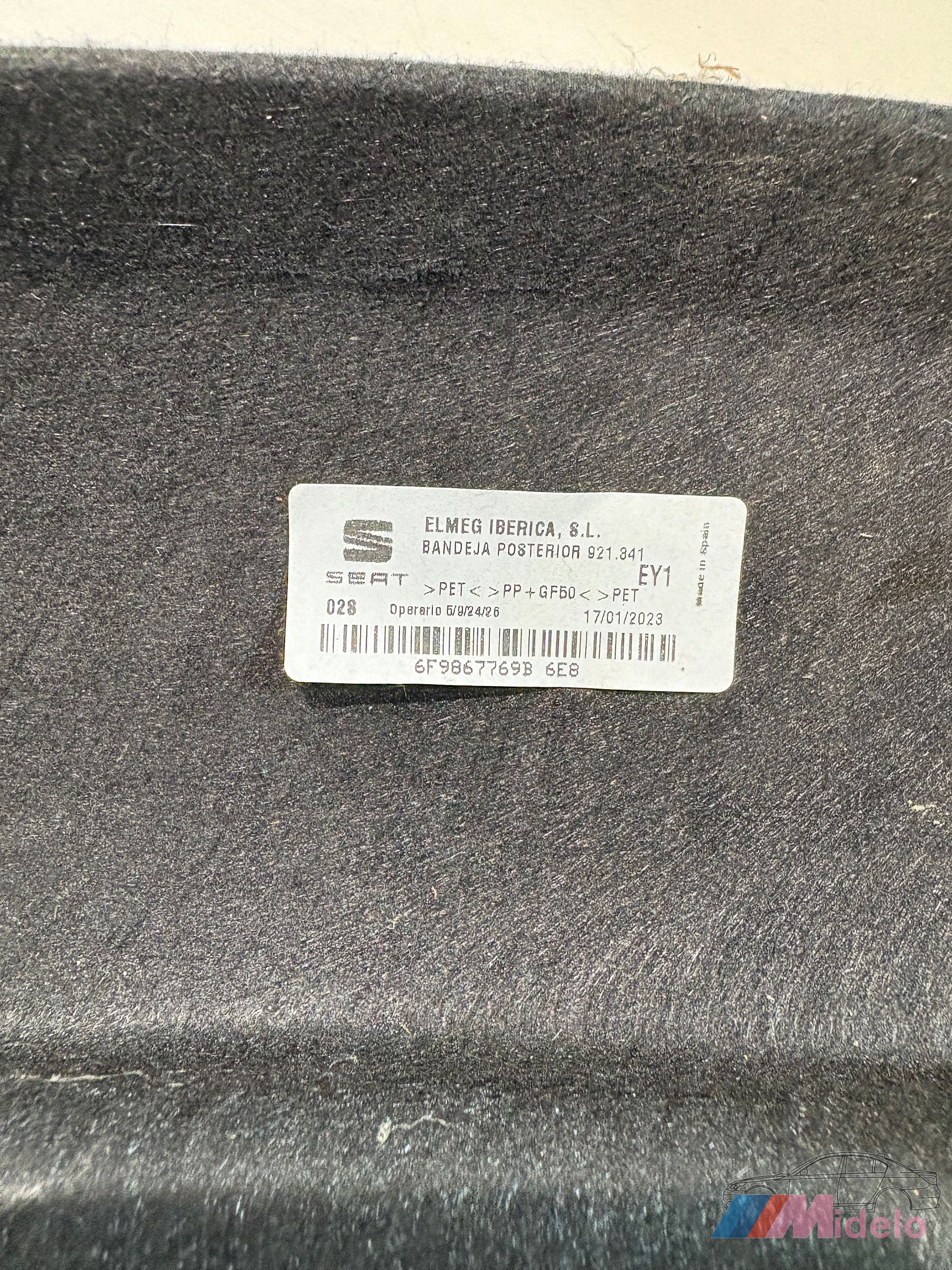 SEAT ARONA HOEDENPLANK 6F9867769B rear shelf roll cover usado en Menorca foto 5