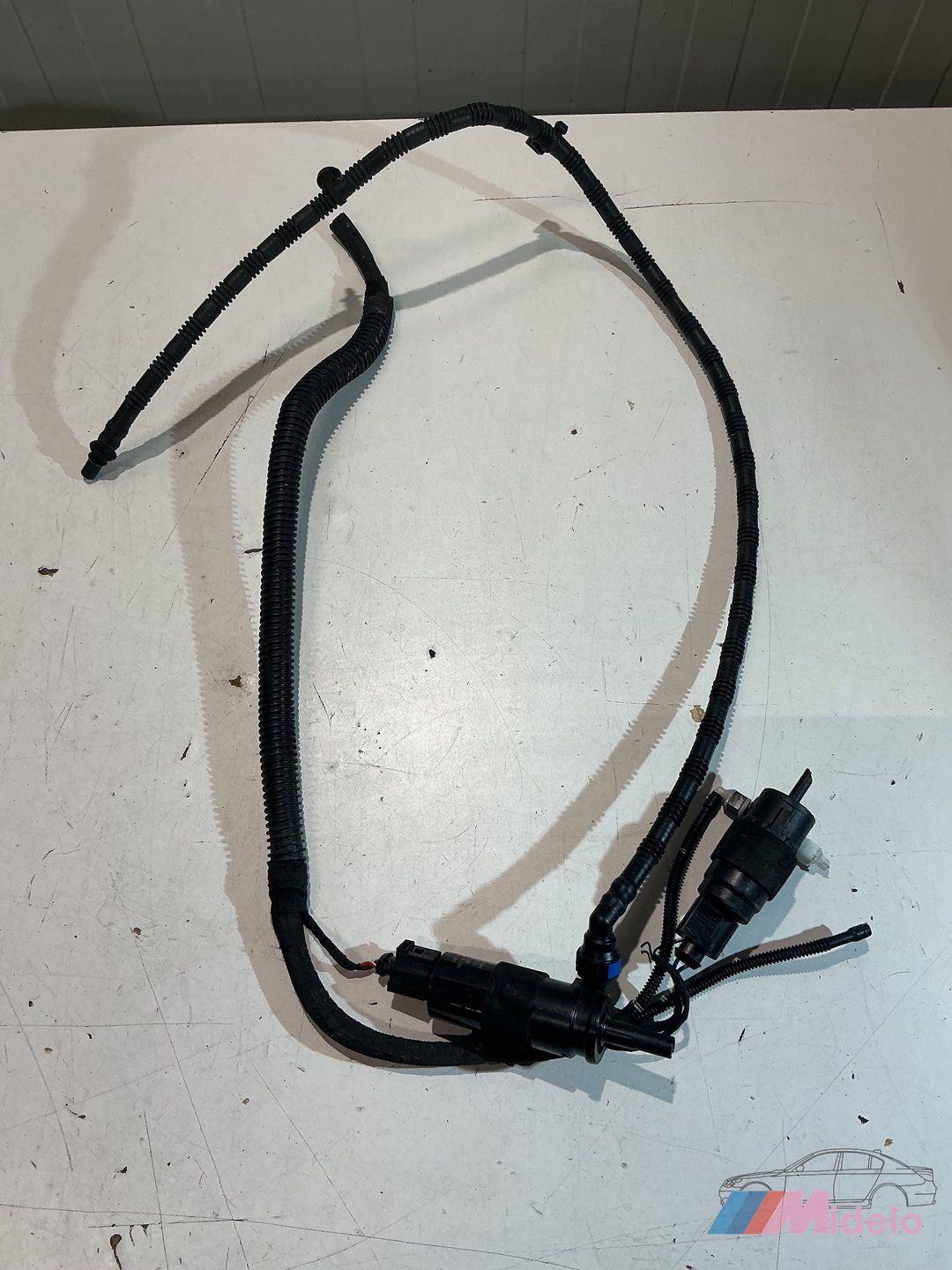 AUDI A3 RUIT EN KOPLAMP SPROEIER 6R0955681 8K9955681 windshield washer pump usado en Menorca