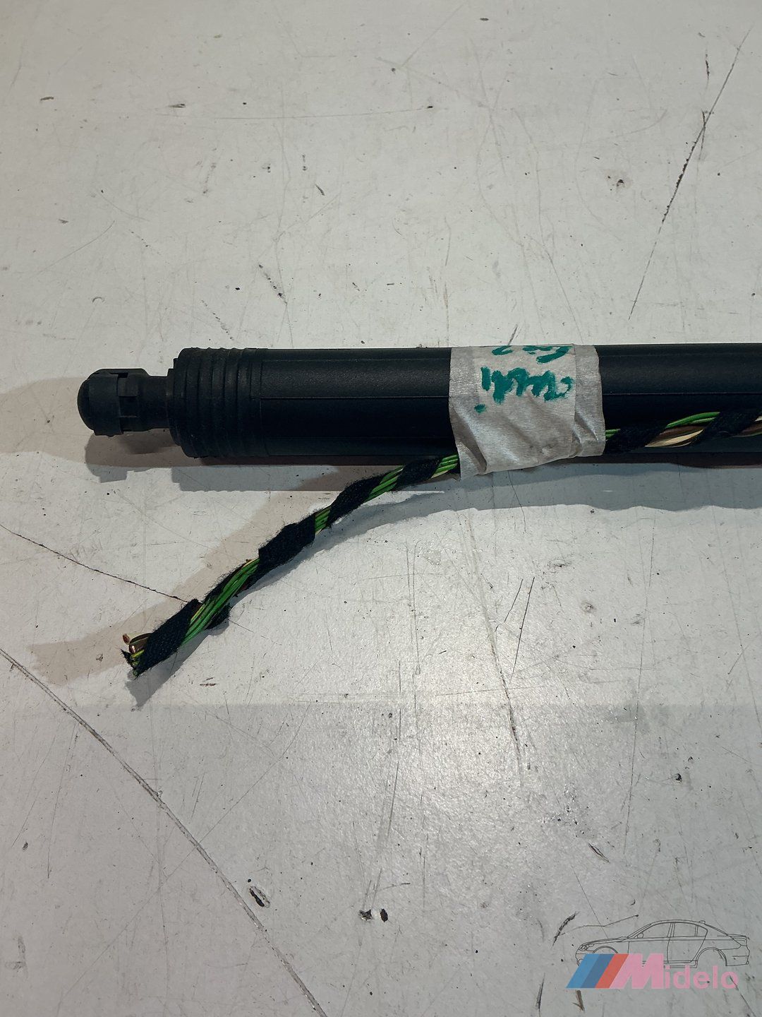AUDI Q2 ELEKTRISCHE ACHTERKLEP VEER 81A827851A gas spring gas spring dampers rear lid single usado en Menorca foto 3