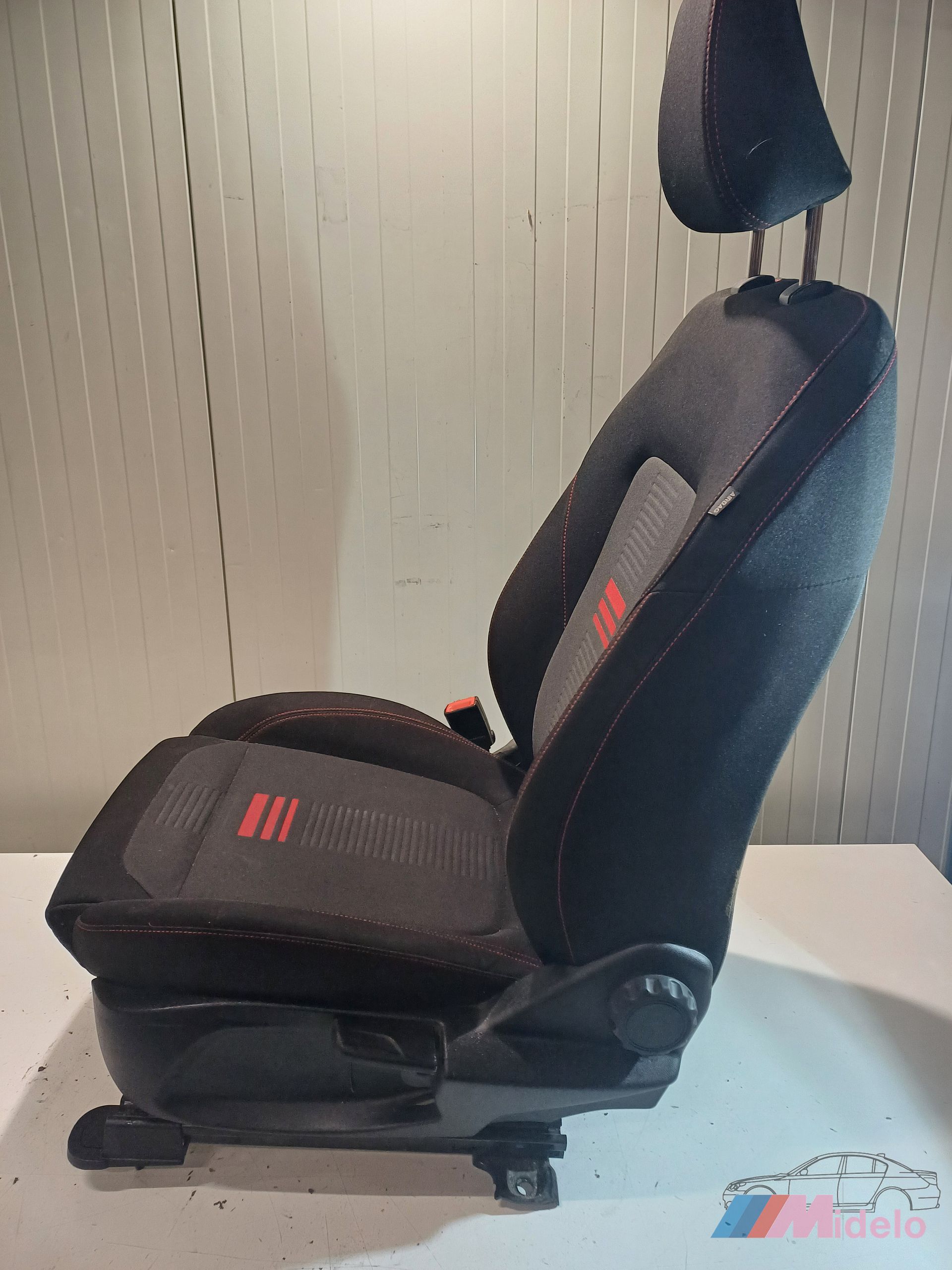 ford fiesta st linker voor stoel anio 23 seat single usado en Menorca foto 2