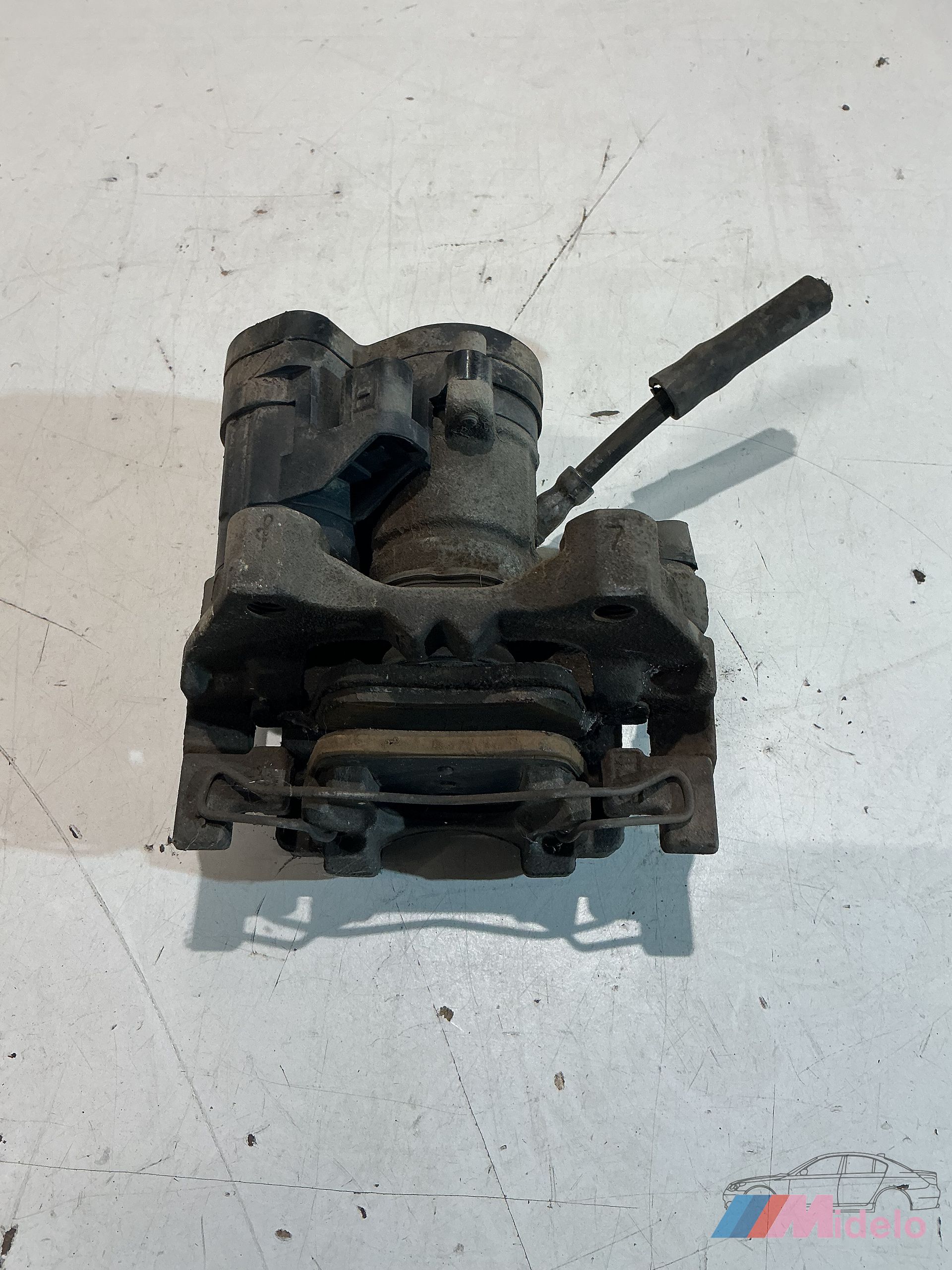 VW GOLF VII REMKLAUW LINKS ACHTER 5Q0615405BC caliper usado en Menorca