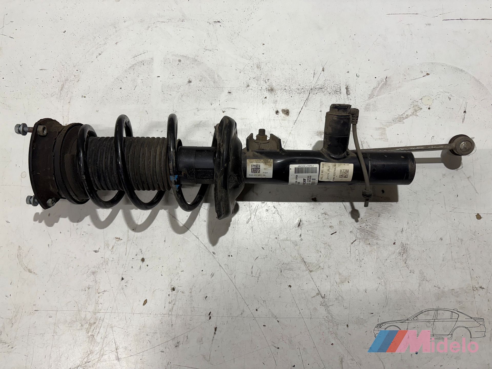 VW GOLF VIII SCHOKDEMPER LINKS VOOR 5WA412021CN shock absorber single usado en Menorca
