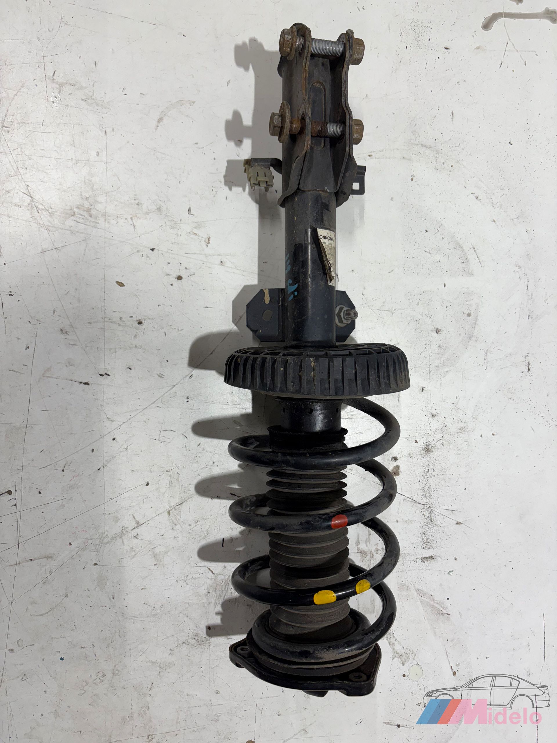 MERCEDES VITO (447.6) SCHOKBREKER LINKS VOOR A4473202700 shock absorber single usado en Menorca