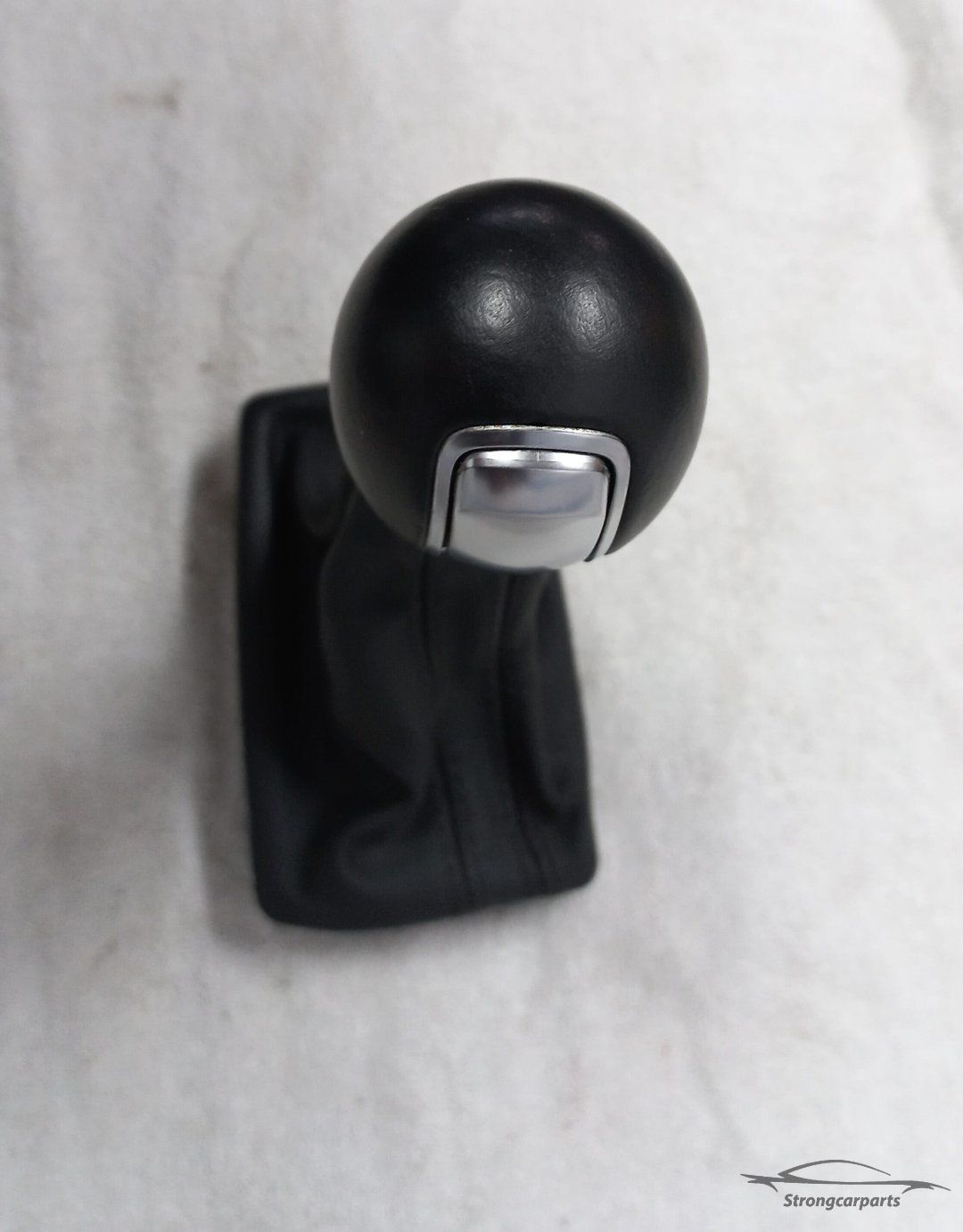 Audi A3 8V DSG Versnellingspook hoes S tronic 8V1713139G gear lever cover usado en Menorca foto 3