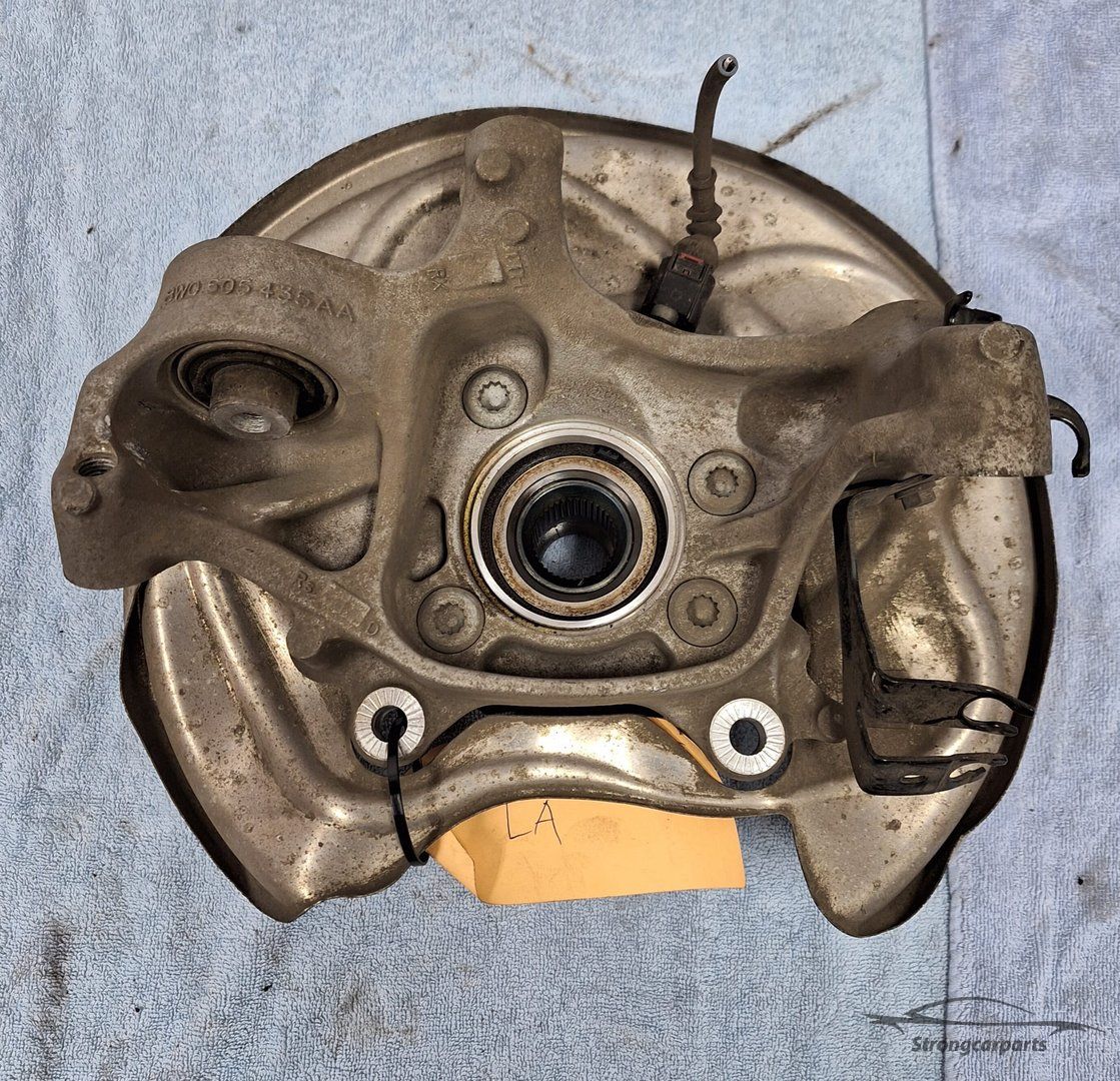 Fusee Audi A5 F5 S5 S4 A4 8W B9 4x4 links achter 8W0505435AA fusee and accessories usado en Menorca foto 2