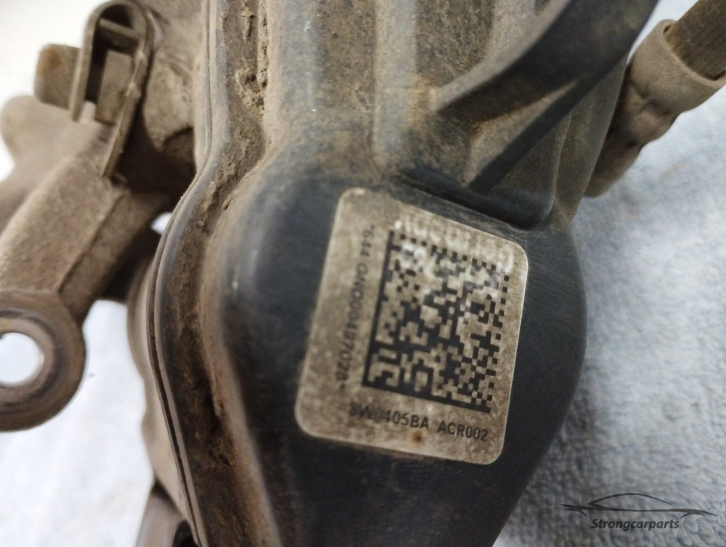Remklauw Audi A5 F5A links achter 8W0615403A Audi A4 B9 caliper usado en Menorca foto 2