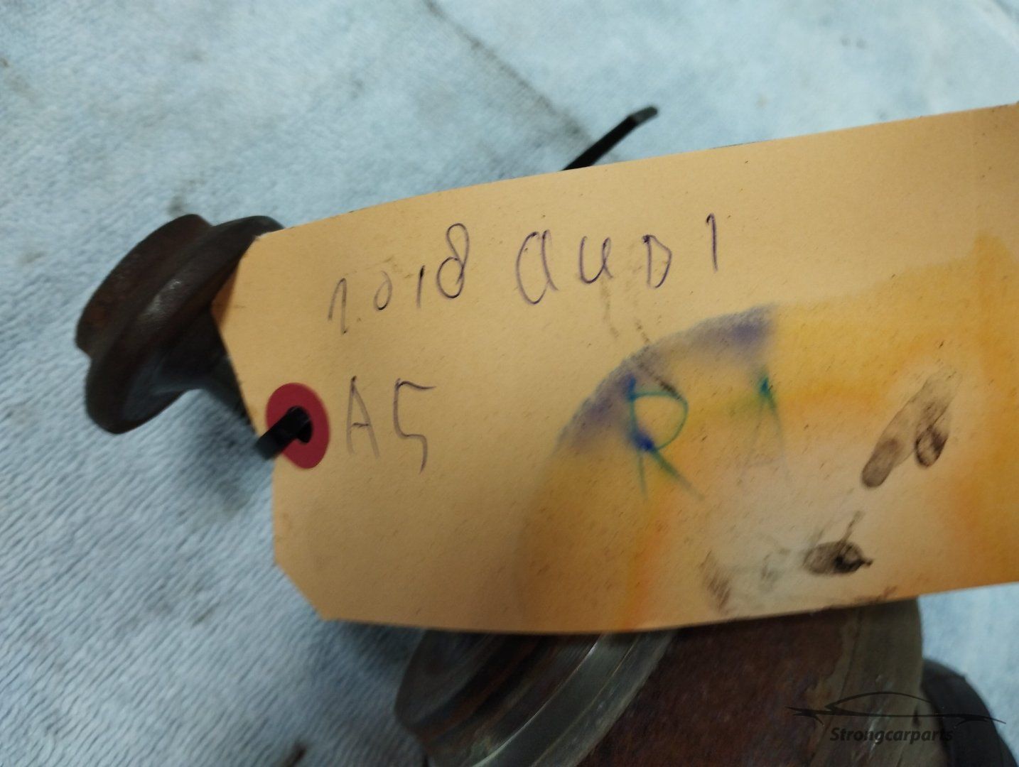 Remklauw Audi A5 F5A links achter 8W0615403A Audi A4 B9 caliper usado en Menorca foto 3