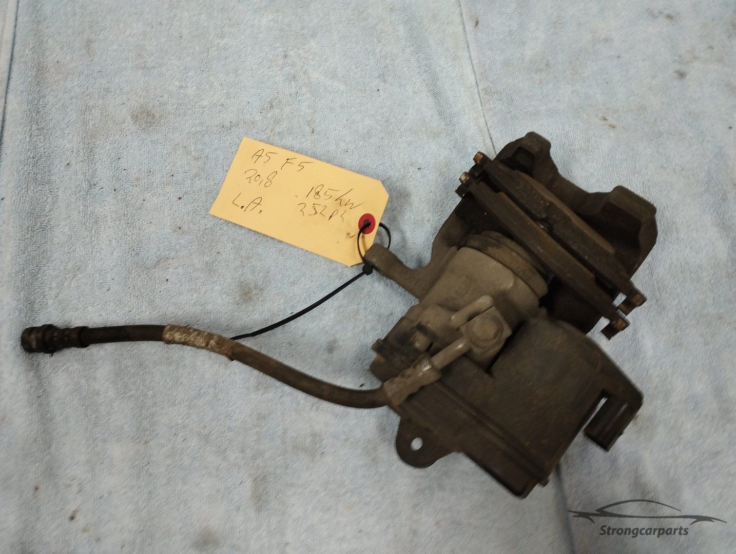 Remklauw Audi A5 F5A links achter 8W0615403A Audi A4 B9 caliper usado en Menorca