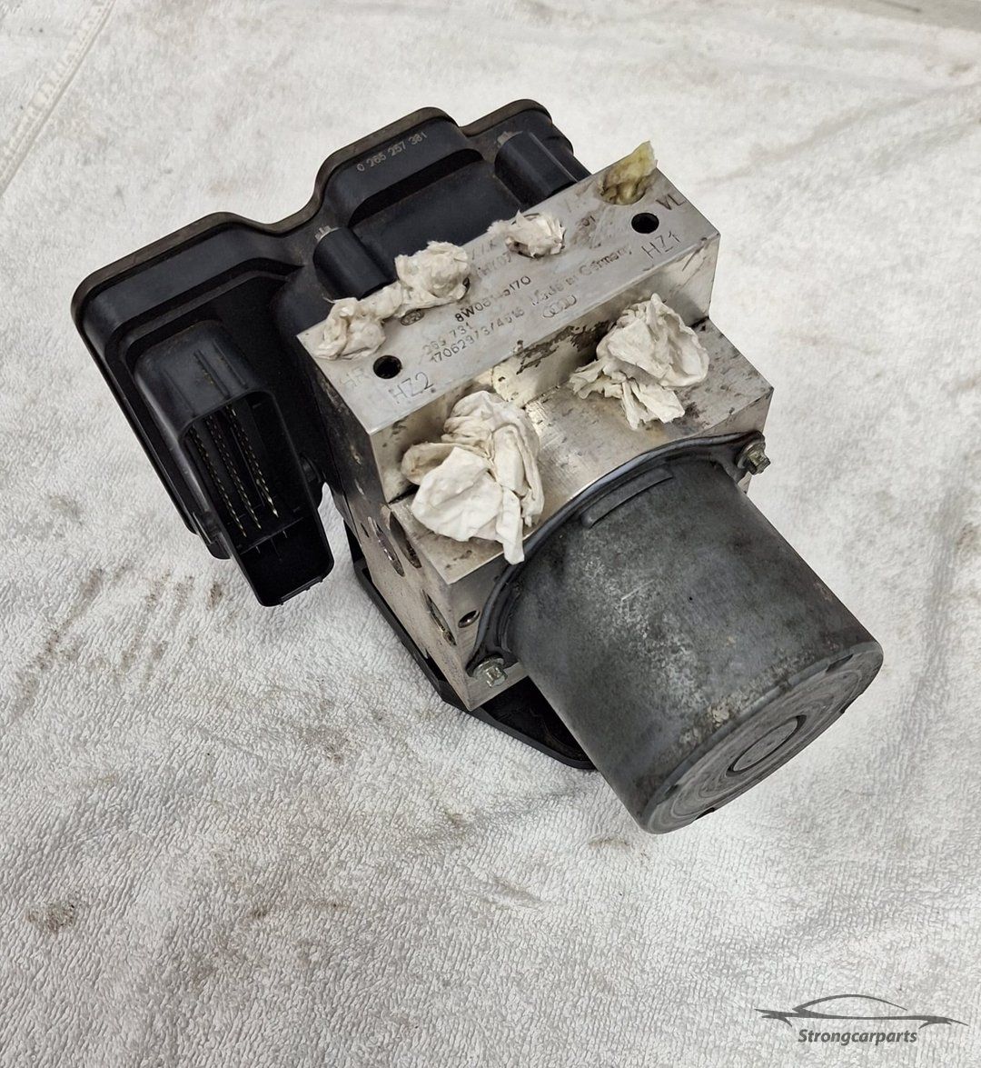 ABS pomp Audi A4 8W B9 A5 8W/F5 8W0614517Q abs pump usado en Menorca