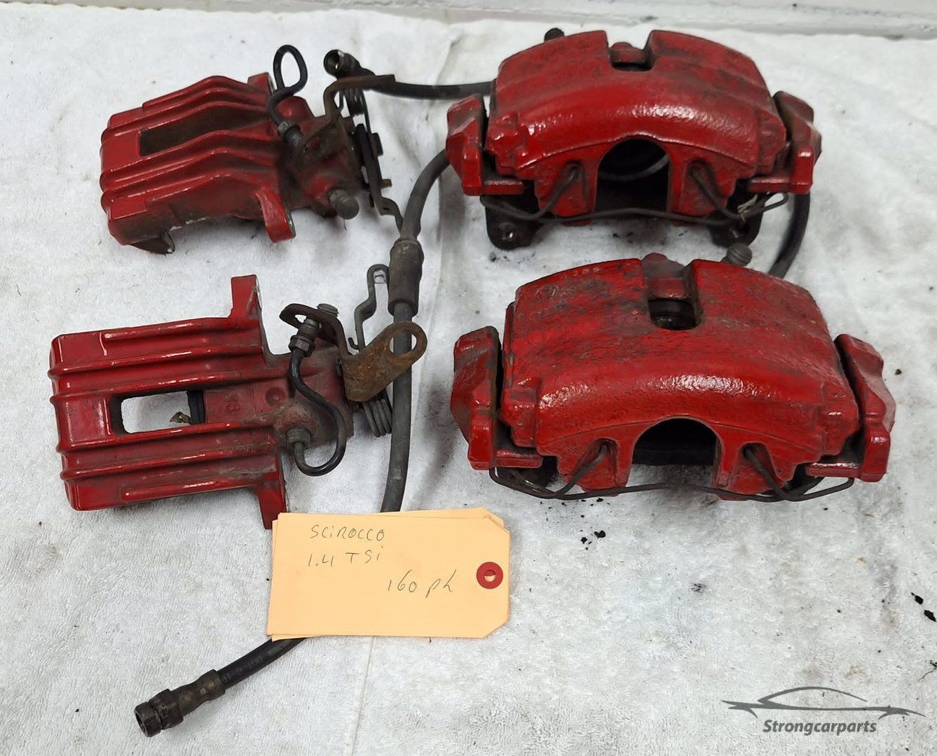 Remklauw set VW Scirocco vanaf 2008 Rood in goede staat. caliper set of 2 usado en Menorca foto 2