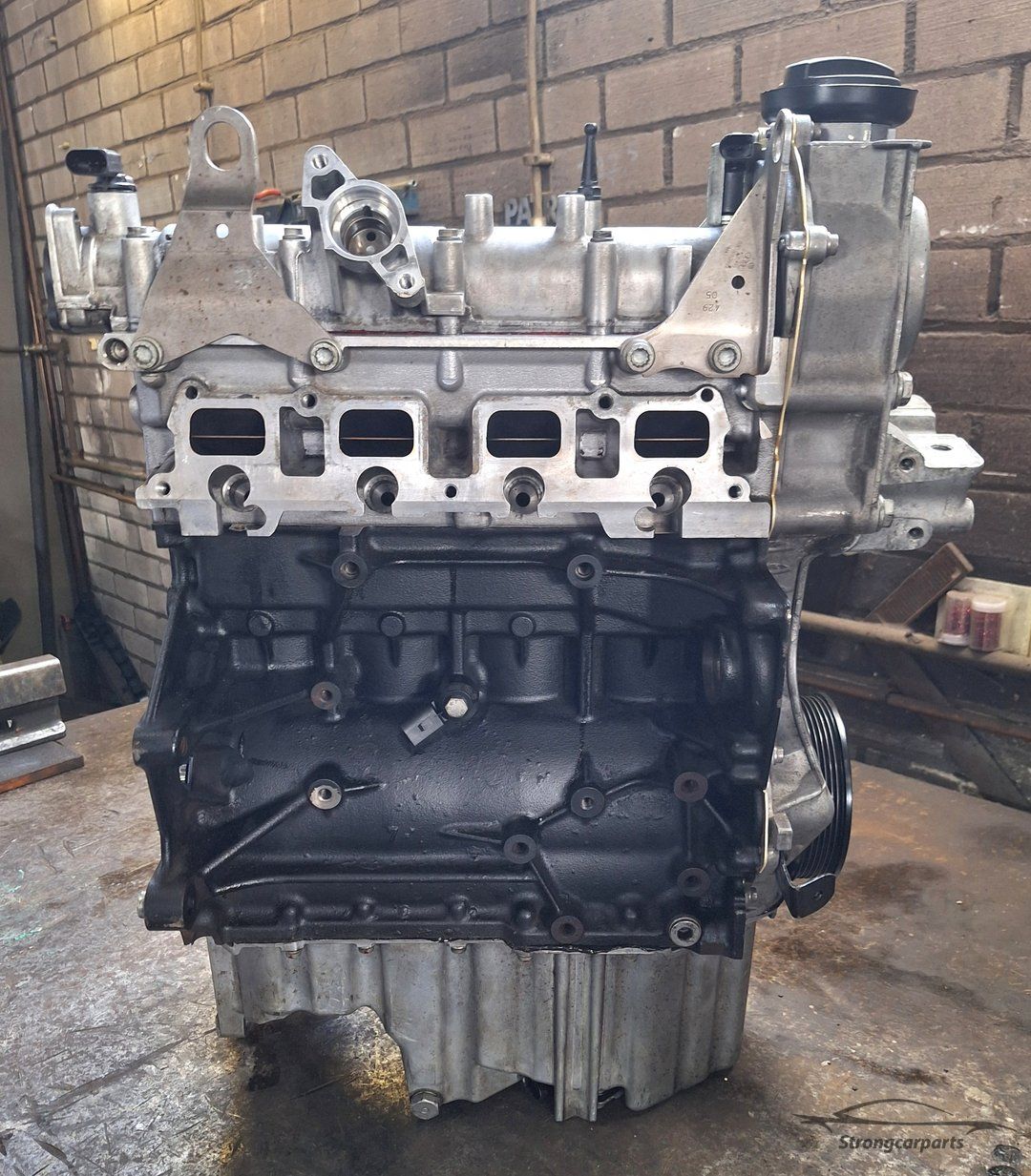 Gereviseerde CAV CAVD motor 1.4tsi 160pk VW Scirocco Golf 6 engine block bare usado en Menorca