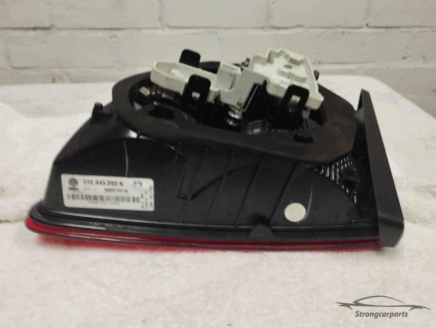 Achterlicht volkswagen Golf SportsVan links binnen 510945093K tail light single usado en Menorca foto 3