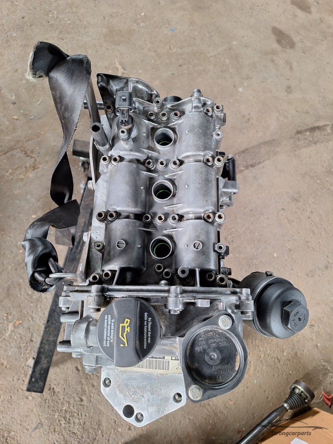 CGP Motor 1.2 60 69 pk VW Polo 6R nuevoe ketting plus kleppen engine block bare usado en Menorca foto 5