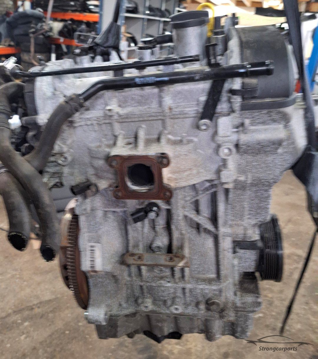 CHYB Motor VW Polo VI AW Skoda Fabia III 1.0 met olie sensor engine block bare usado en Menorca foto 3