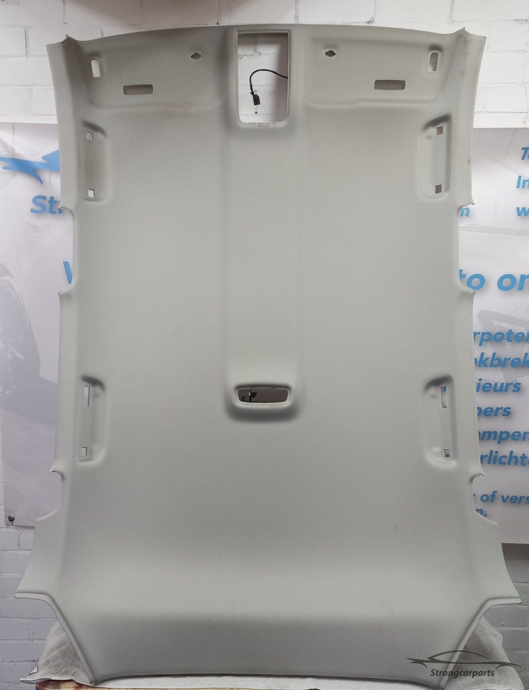 Hemel Audi A3 8VA Sportback Hatchbak 5 Deurs 8V4867505H headlining usado en Menorca