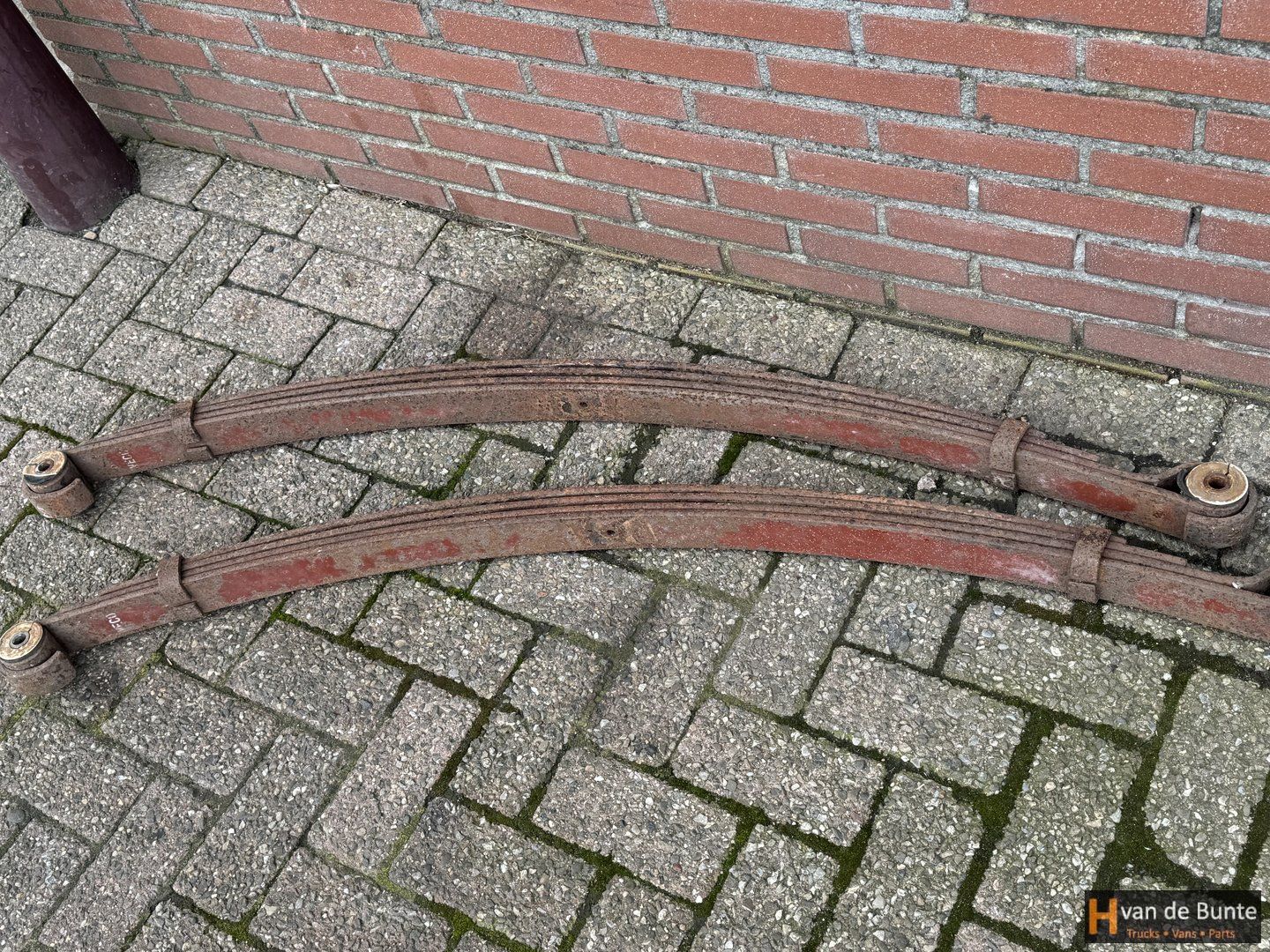 Iveco Daily Bladveren Achter Links Rechts leaf spring usado en Menorca