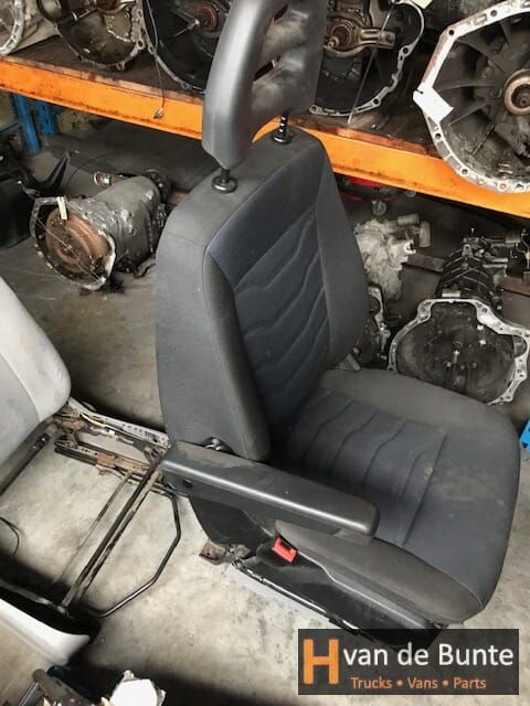 Iveco Stoel Links 2016 seat single usado en Menorca foto 2