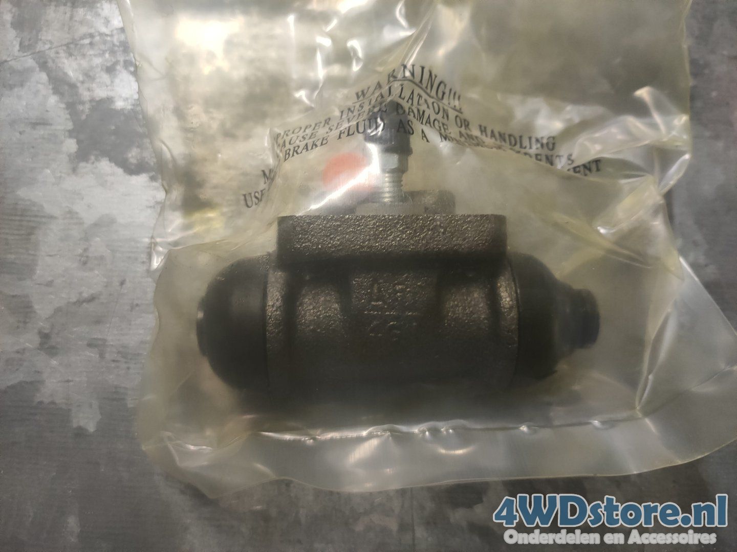 Nissan Micra Wielremcilinder 441006F611 revisie set wielremcilinder enkel usado en Menorca