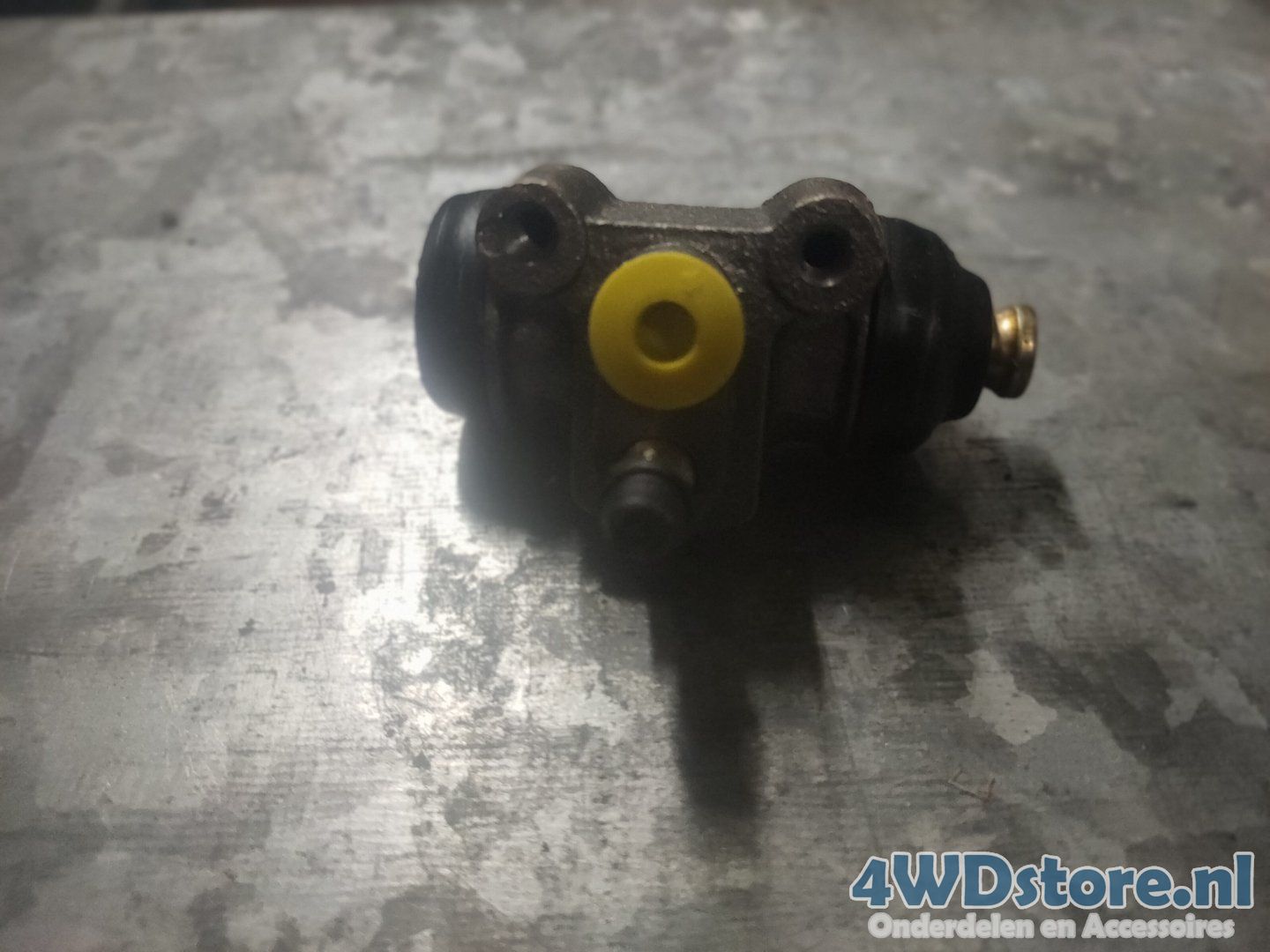 Nissan Terrano 2 Remcilinder 441000F001 revisie set wielremcilinder enkel usado en Menorca