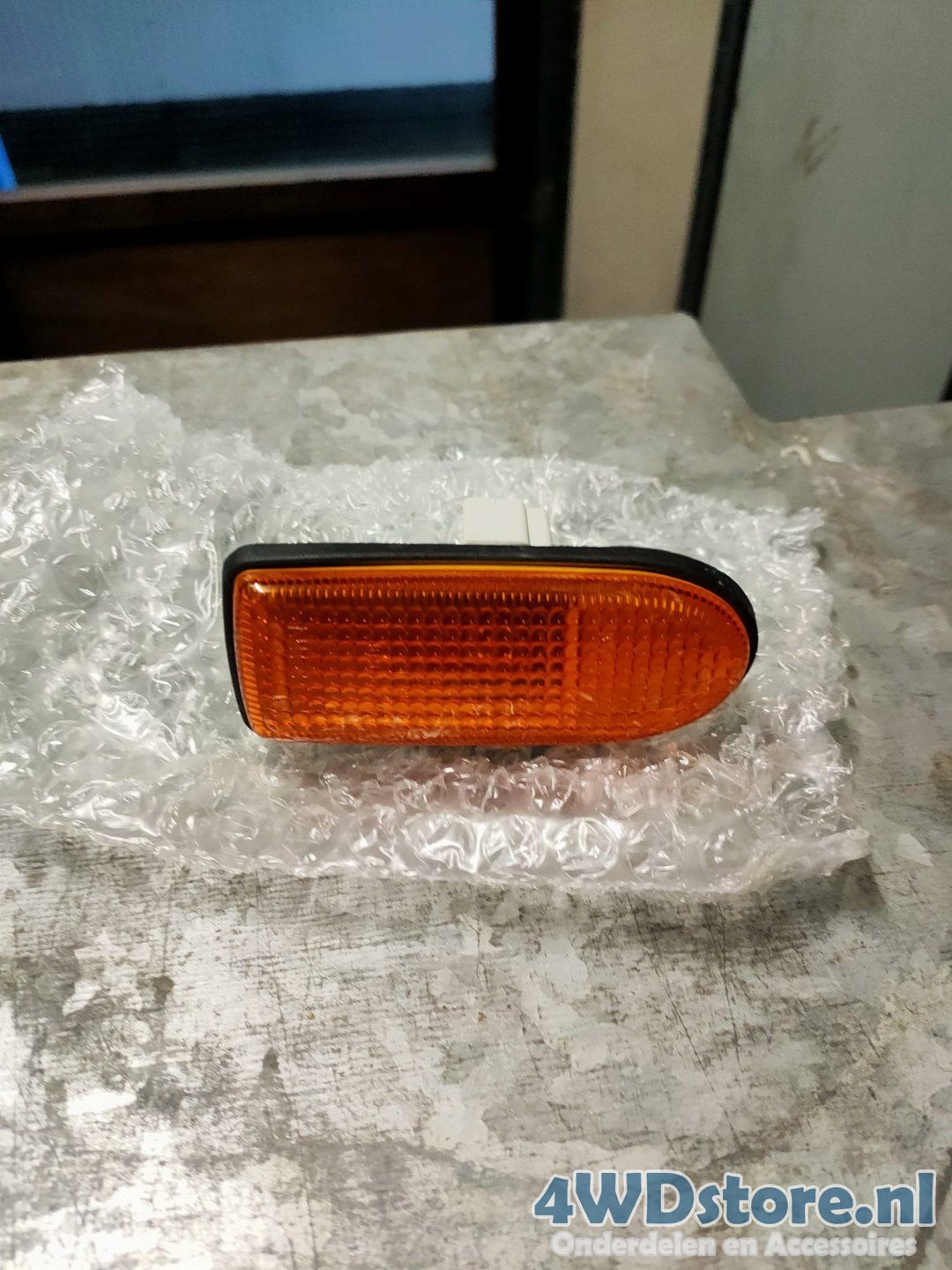 Nissan PLlantaera P10E knipperlicht 2616090J00 blinker single usado en Menorca