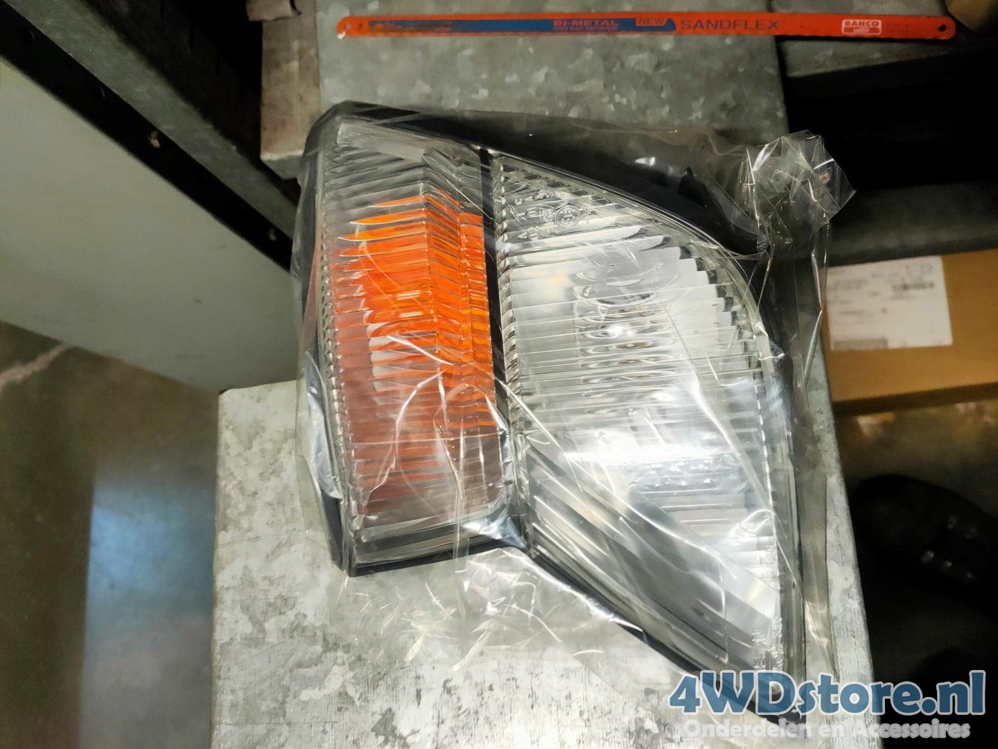 Nissan Patrol Y61 Knipperlicht Links 26115VB129 blinker single usado en Menorca
