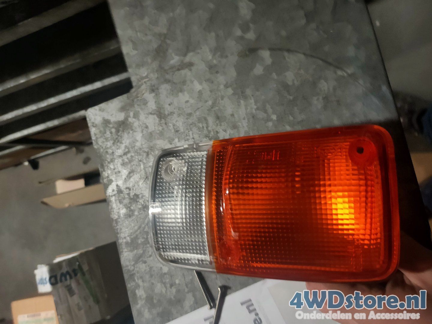 Nissan Patrol Y60 Knipperlicht Linksvoor B61250Y00 blinker single usado en Menorca
