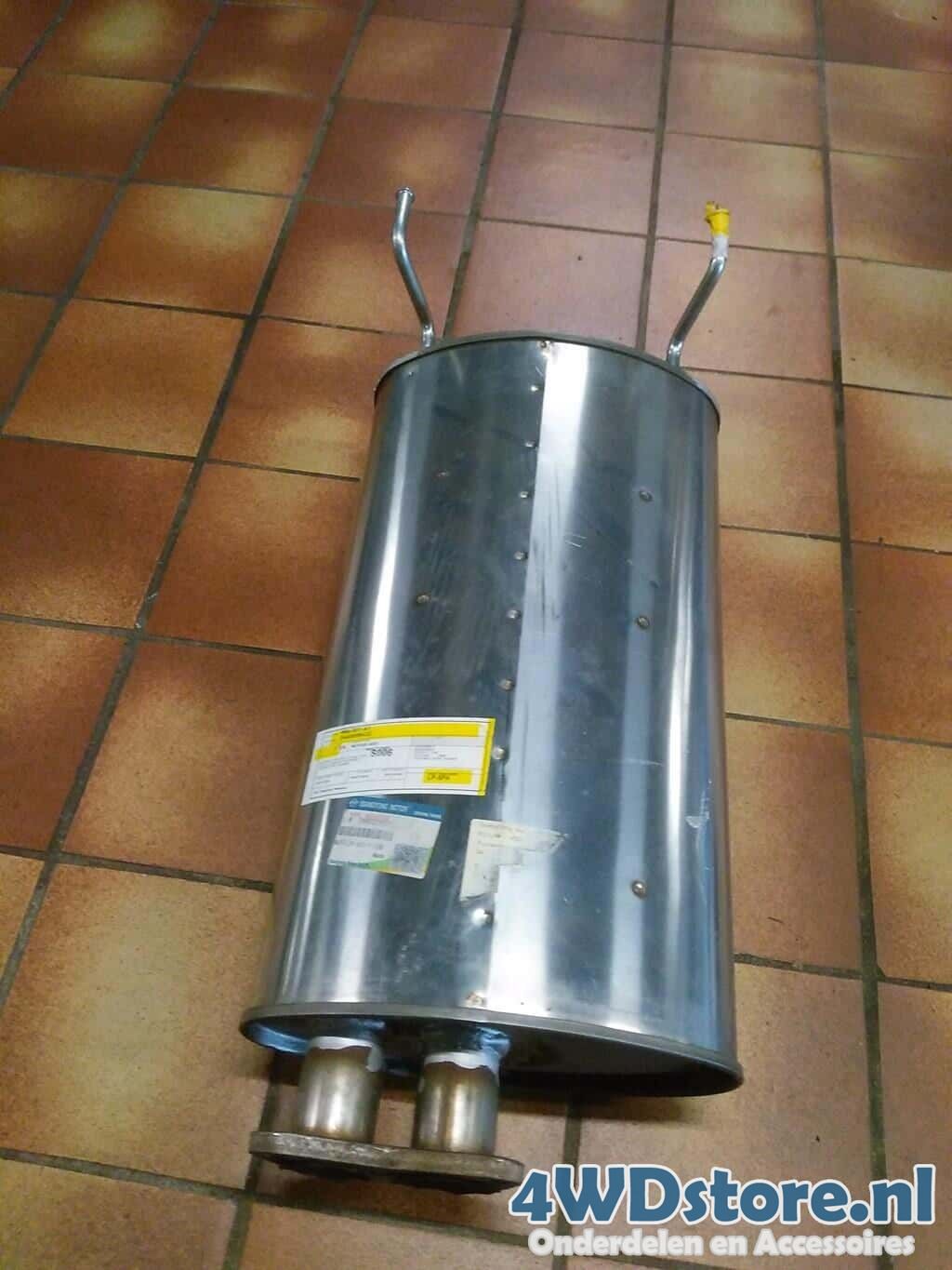 Middendemper Ssangyong Rexton 3.2 - 2440008432 - 2440008431 muffler middle muffler usado en Menorca