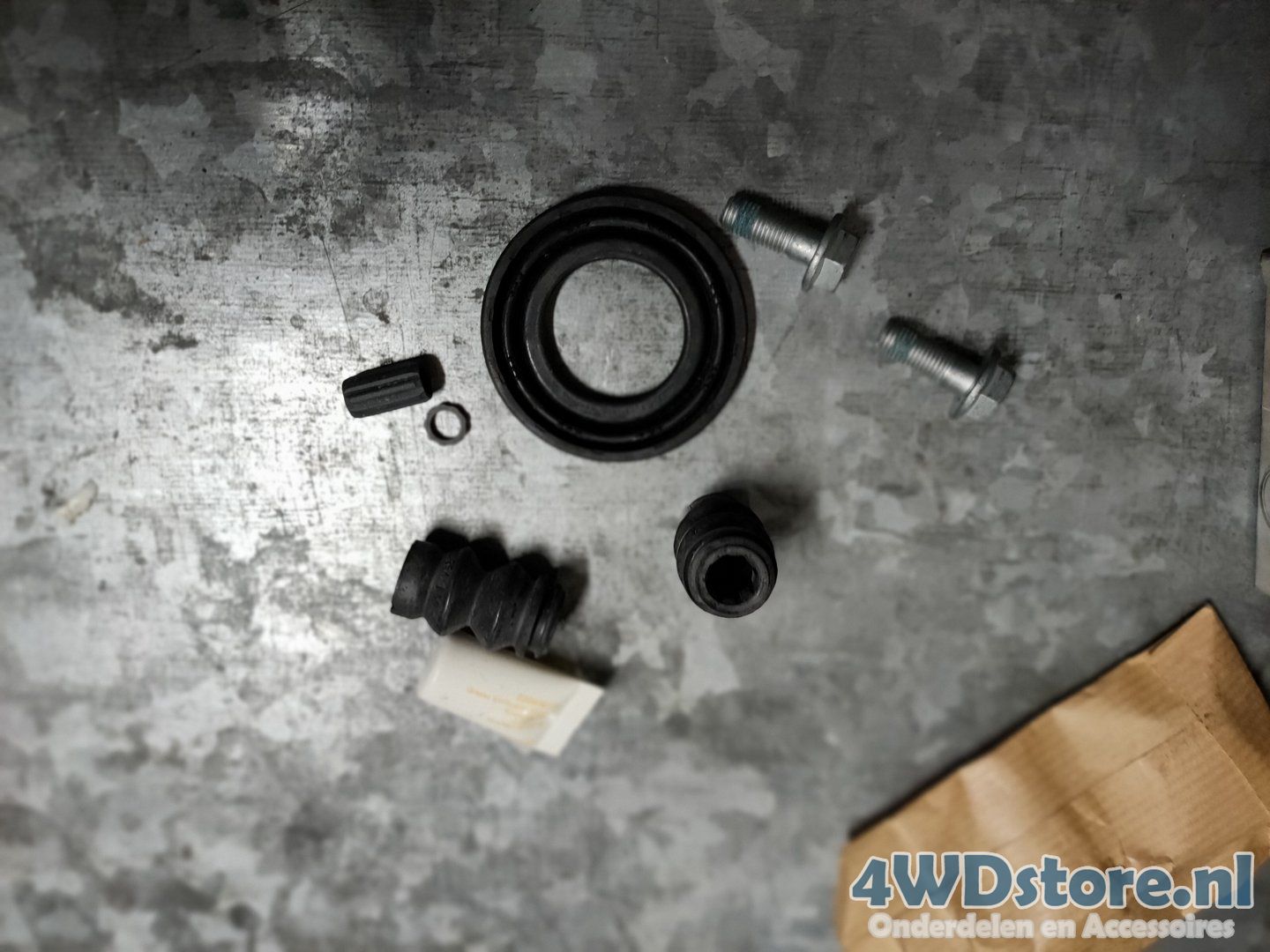 Nissan Interstar Remklauw Revisieset vooras enkel 44120-00QAB revisie set remklauw enkel usado en Menorca