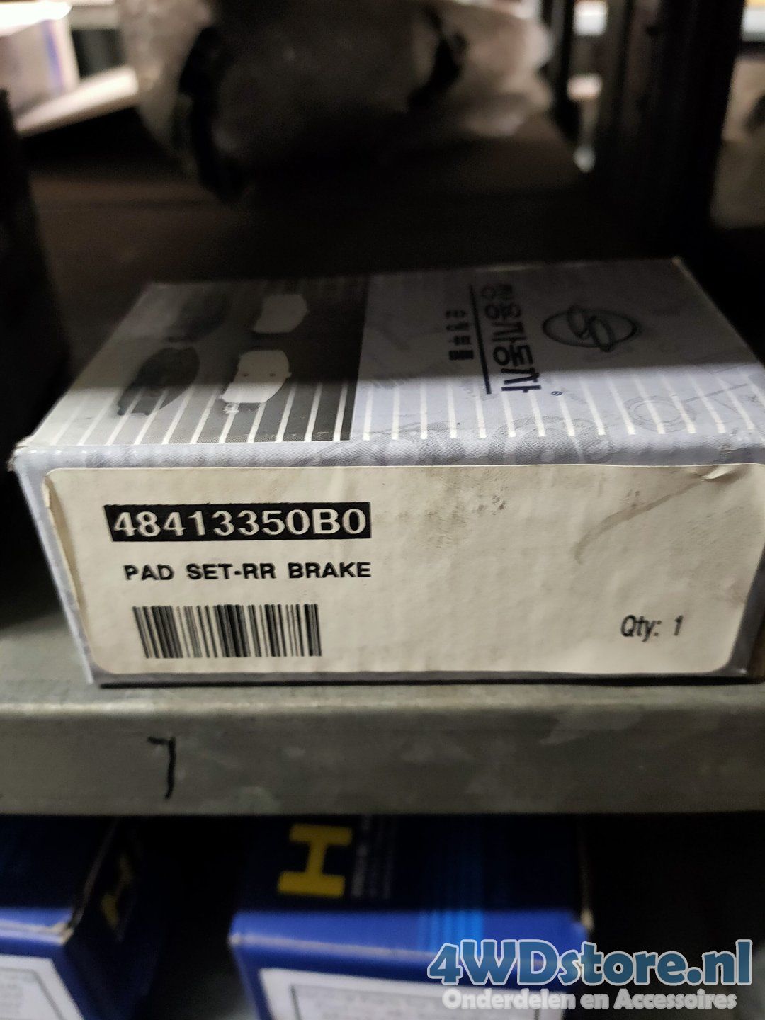 Ssangyong Tivoli Remblokken ACHTER 48413350B0 brake pad set usado en Menorca foto 3