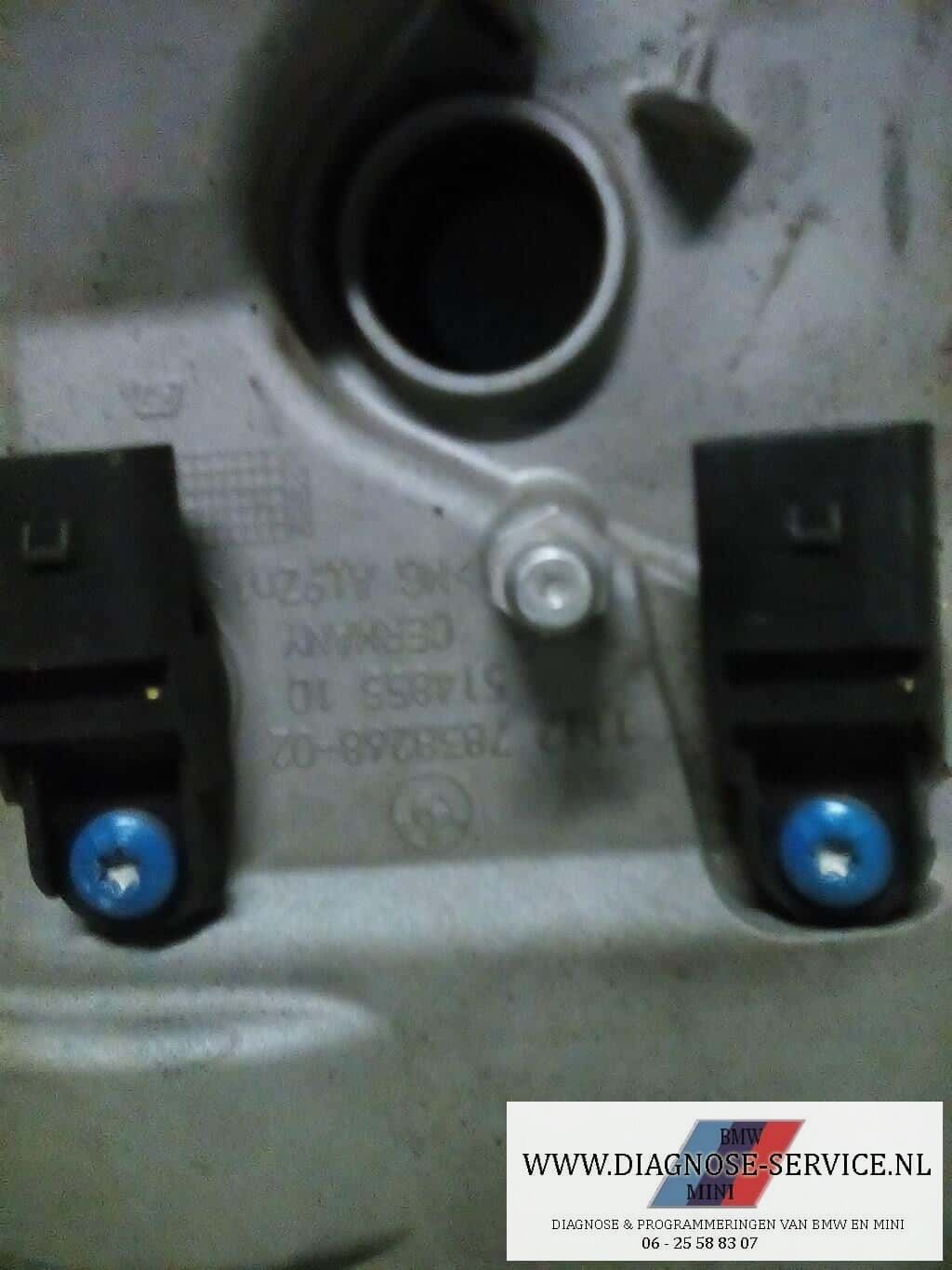 BMW M3 V8 E90 E92 E93 Kleppendeksel bank 2 links cil 5 tot 8 original num 7838268 valve cap usado en Menorca foto 2