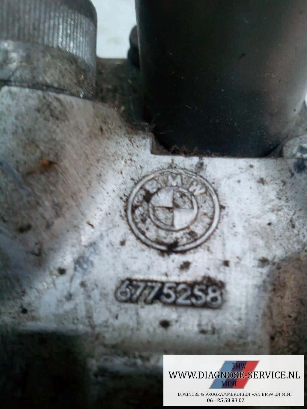 BMW F10 F11 F07 5 serie F01 F02 7 serie kleppenblok dynamic drive 6775258 solenoid suspension control usado en Menorca foto 4