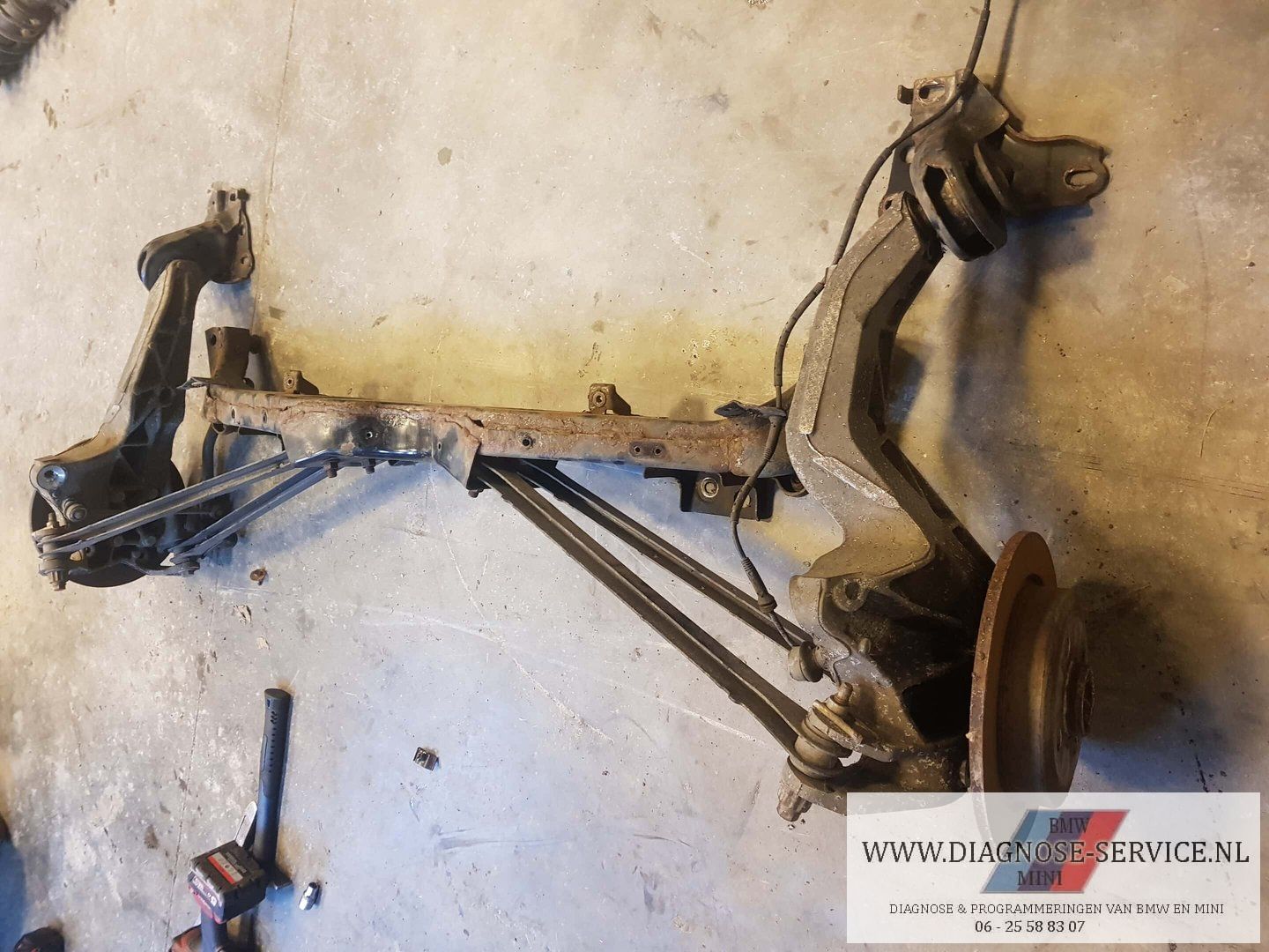 Mini one Cooper s R56 2006-2013 achteras draagarm fuseestuk rear axle usado en Menorca