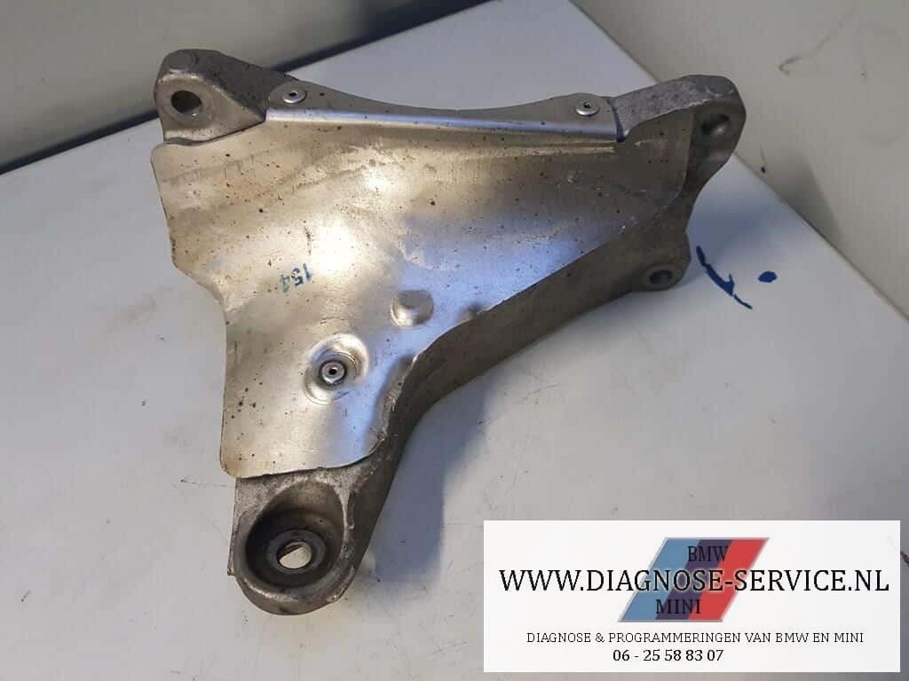 BMW M3 V8 E90 E92 E93 motorsteun rechts 2211 2283204 engine mount engine rubber usado en Menorca