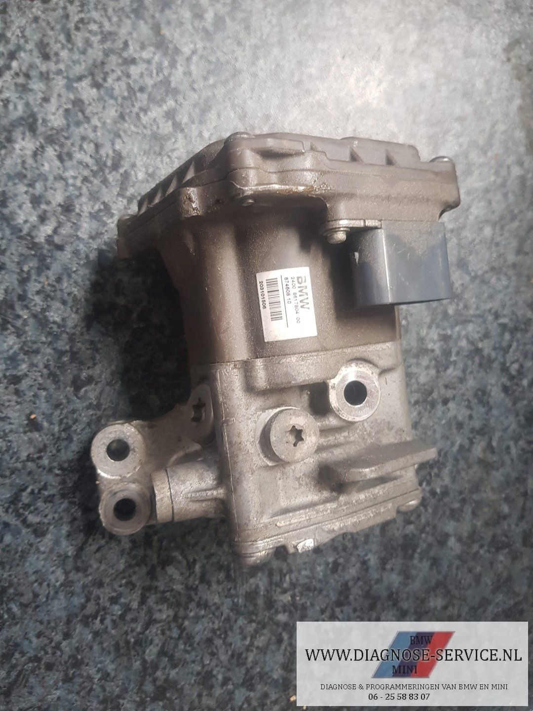 BMW F45 225xe oliepomp automaatbak 8617804 oil pump usado en Menorca