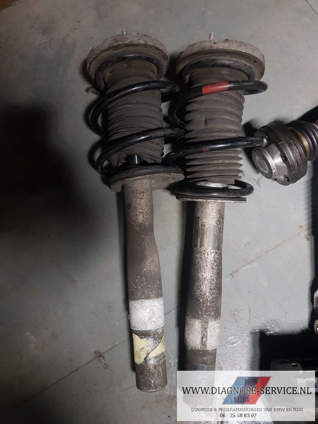 bmw M6 V10 E63 E64 veerpoten EDC 2283535 2283536 strut complete single usado en Menorca