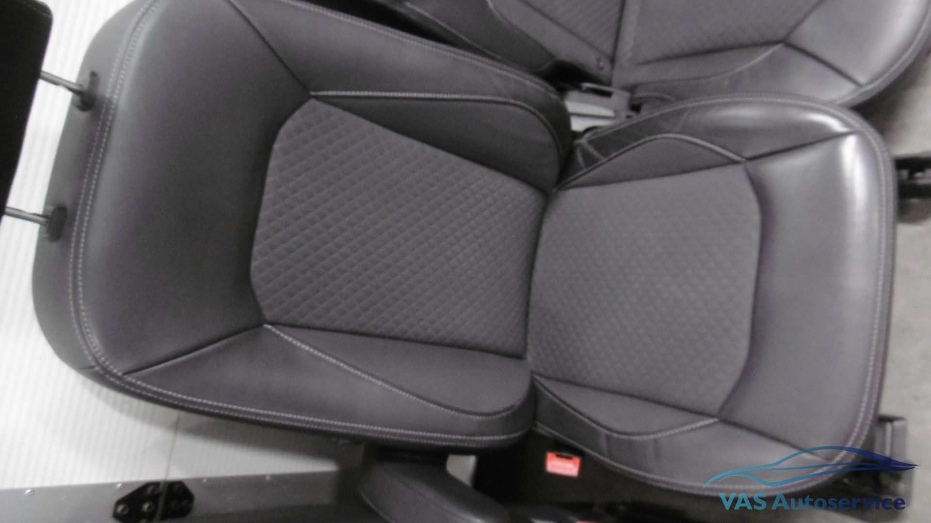 Lederen bekleding als nuevo Ford Ecosport complete interior usado en Menorca foto 3