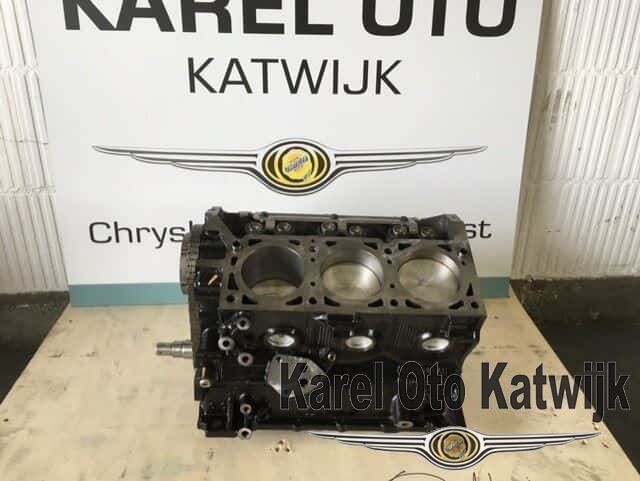 nuevo Onderblok Chrysler 3.3 orgineel 2001-2008 engine block bare usado en Menorca